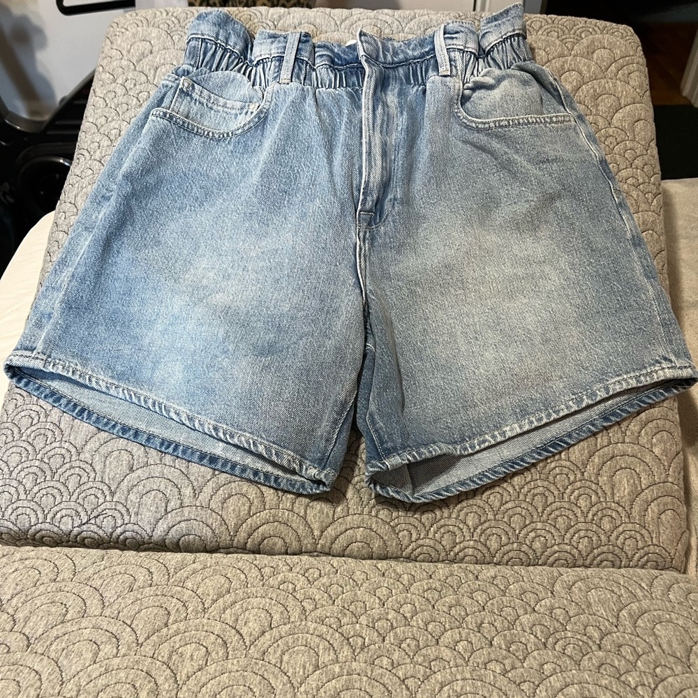 FRAME DENIM CUFFED PAPER BAG ELASTIC
WAIST SHORTS M - Picture 2 of 10